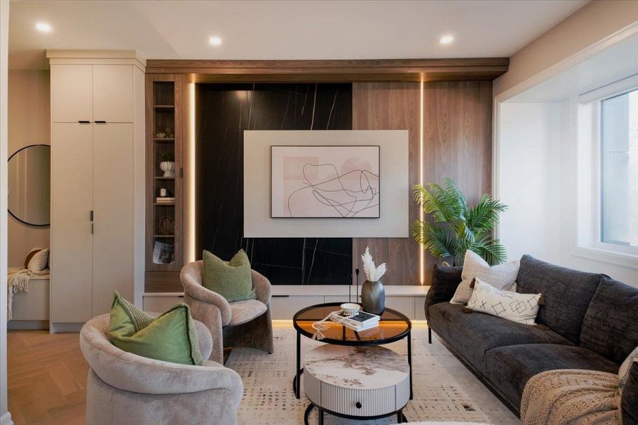 2 6061 Sherbrooke Street Vancouver, BC - 1