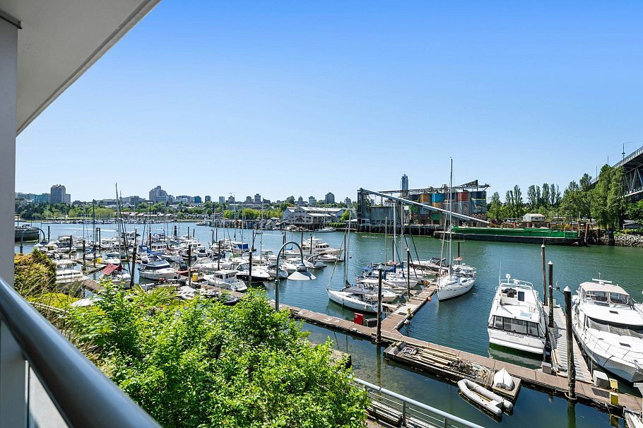 203 628 Kinghorne Mews Vancouver, BC - 15