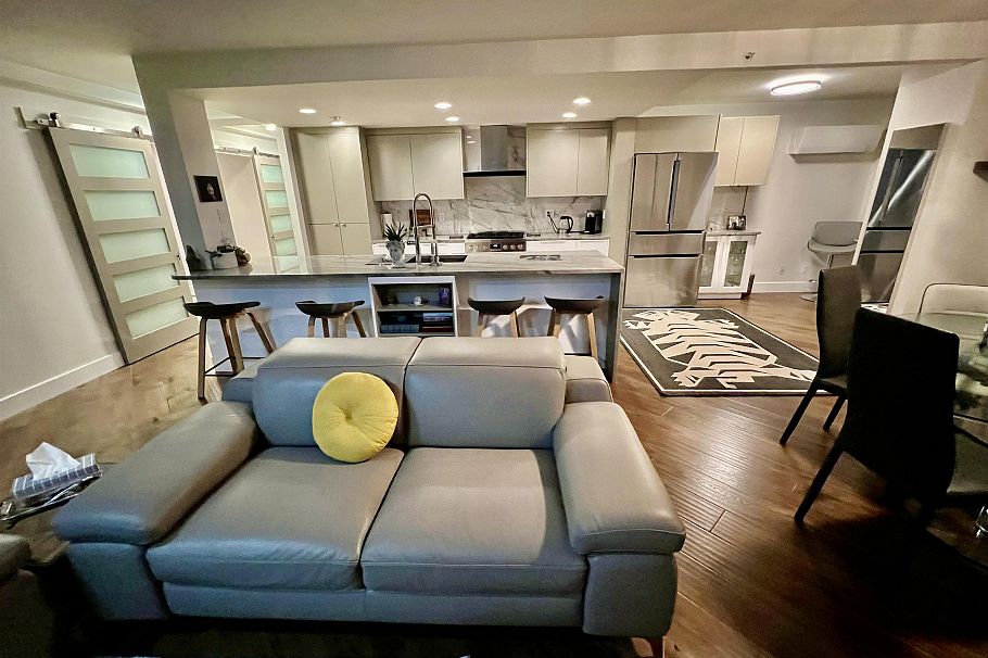 2706 1033 Marinaside Crescent Vancouver, BC - 4