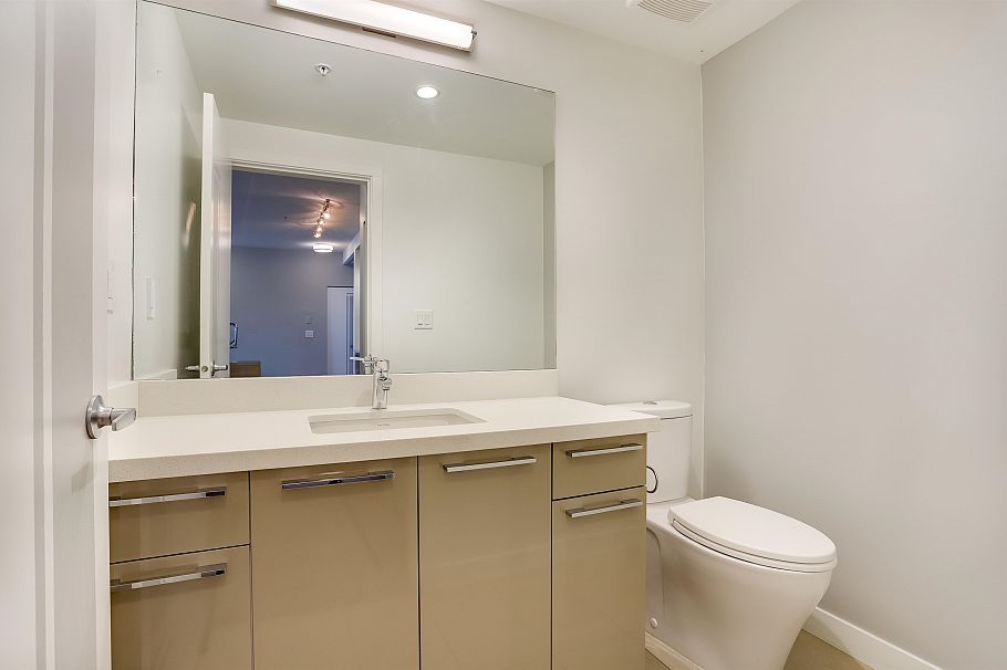 608 10177 River Drive Richmond, BC - 15