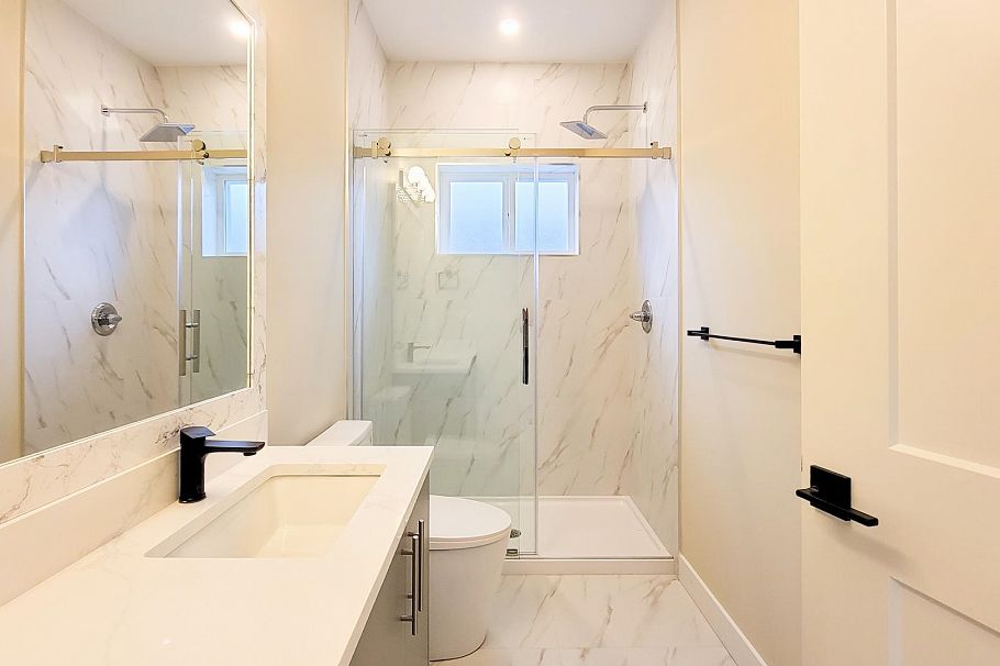 3433 E 23rd Avenue Vancouver, BC - 15