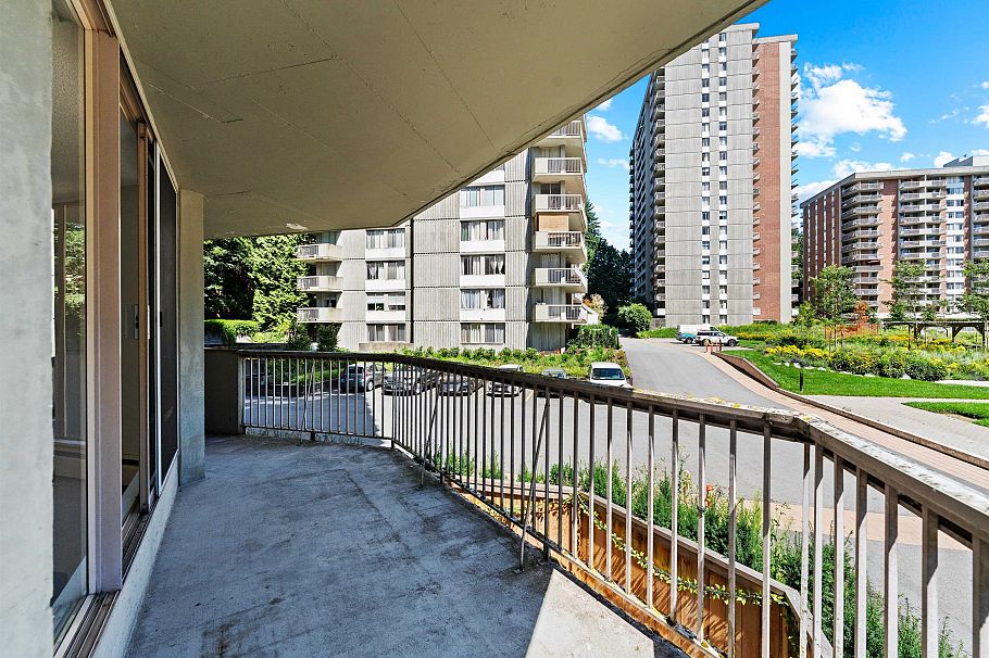 208 2024 Fullerton Avenue North Vancouver, BC - 30