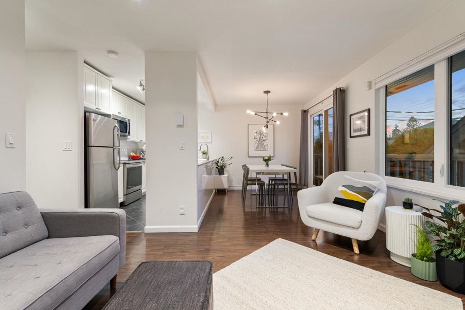 103 W 15th Avenue Vancouver, BC - 5