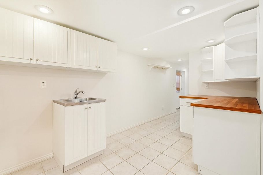 1311 Kamloops Street Vancouver, BC - 18