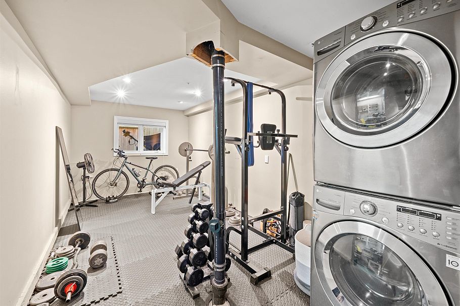 4622 Cove Cliff Road North Vancouver, BC - 33