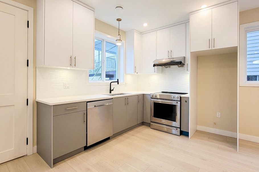 3433 E 23rd Avenue Vancouver, BC - 6