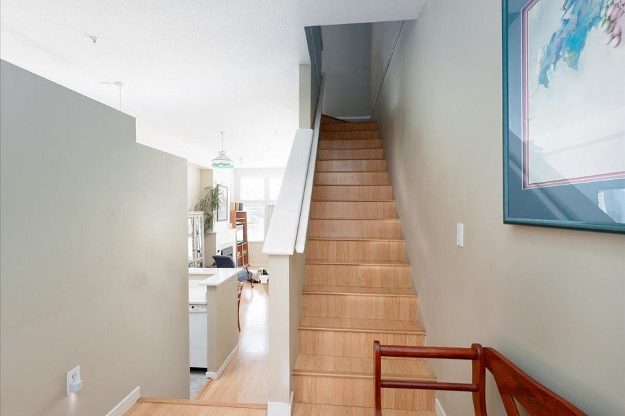 5 3588 Whitney Place Vancouver, BC - 11