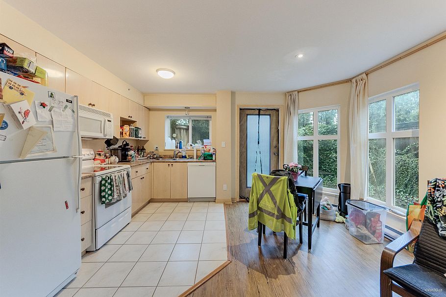 101 1099 W 71st Avenue Vancouver, BC - 4