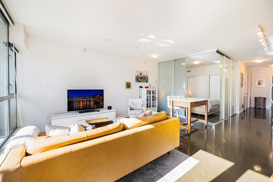 318 221 Union Street Vancouver, BC - 10