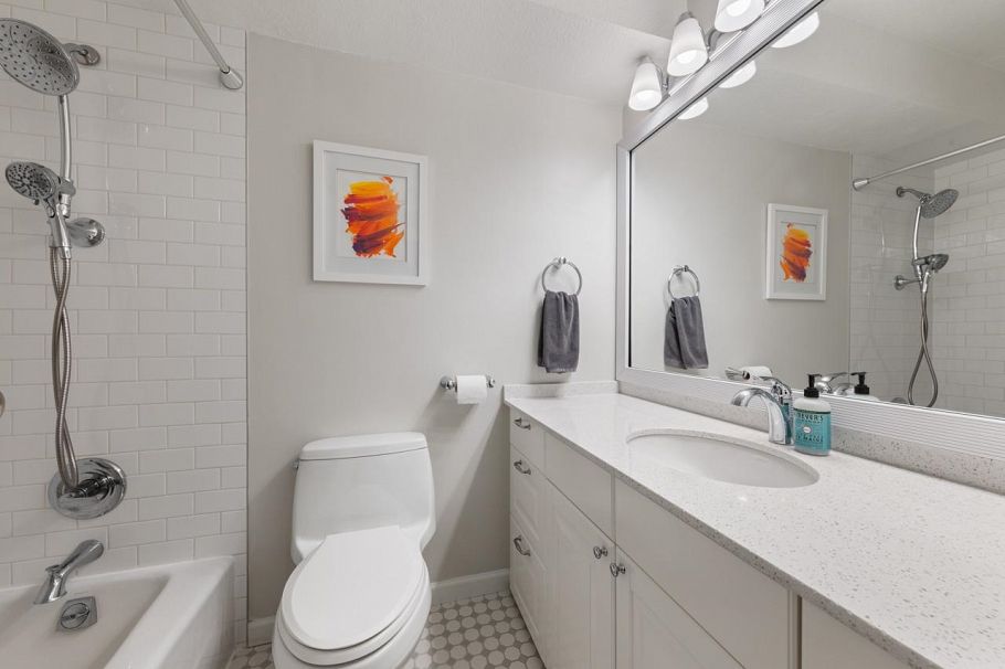 103 W 15th Avenue Vancouver, BC - 21