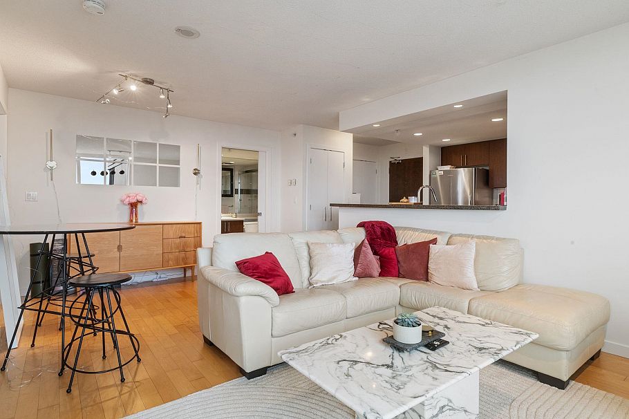 1702 125 Milross Avenue Vancouver, BC - 7