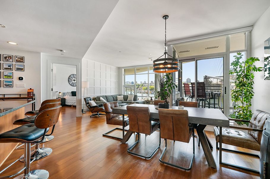 203 628 Kinghorne Mews Vancouver, BC - 4