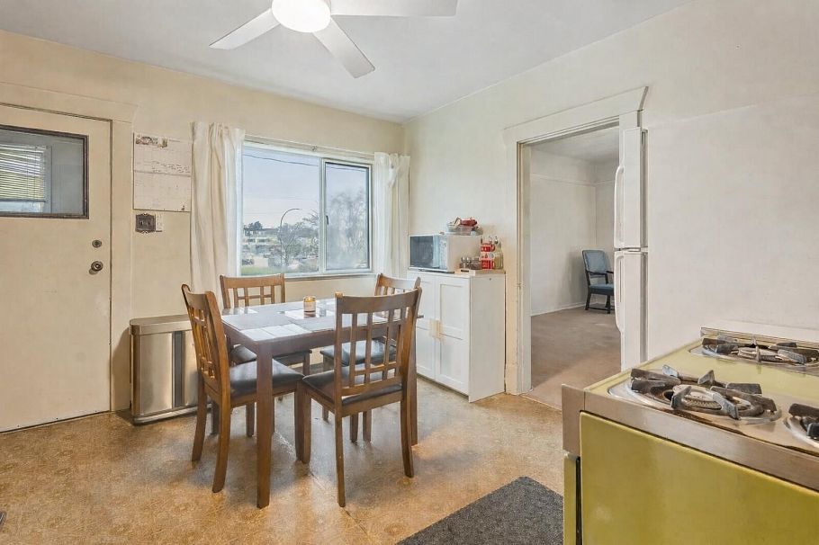 1311 Kamloops Street Vancouver, BC - 8