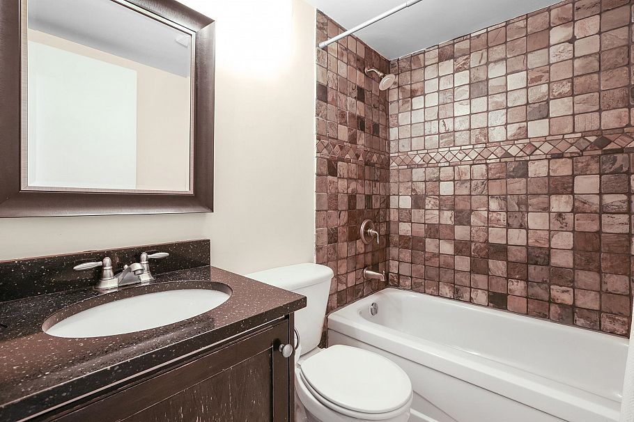 307 1169 Nelson Street Vancouver, BC - 16