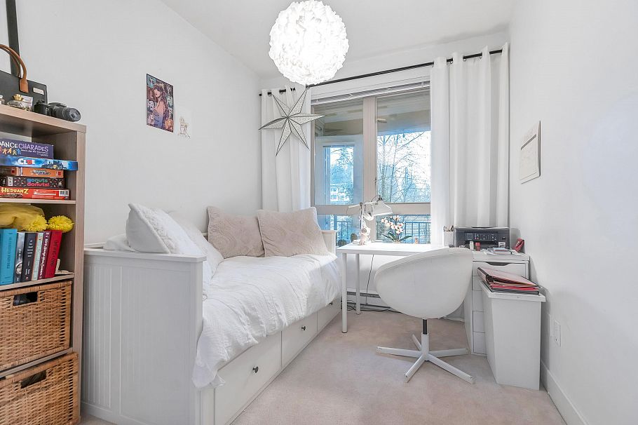 310 1111 E 27th Street North Vancouver, BC - 27