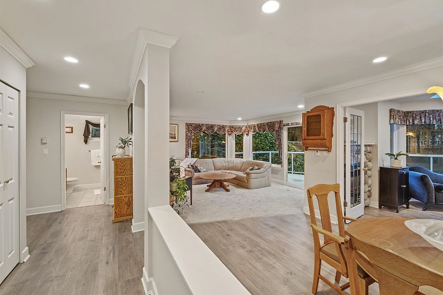 682 Seymour Boulevard North Vancouver, BC - 12