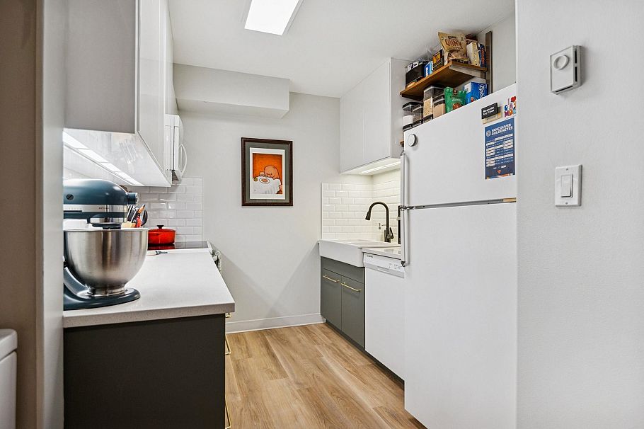 PH7 2405 Kamloops Street Vancouver, BC - 14