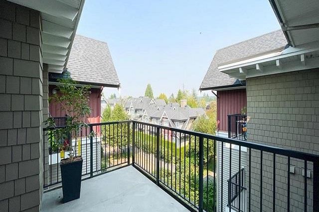 401 7088 Mont Royal Square Vancouver, BC - 13