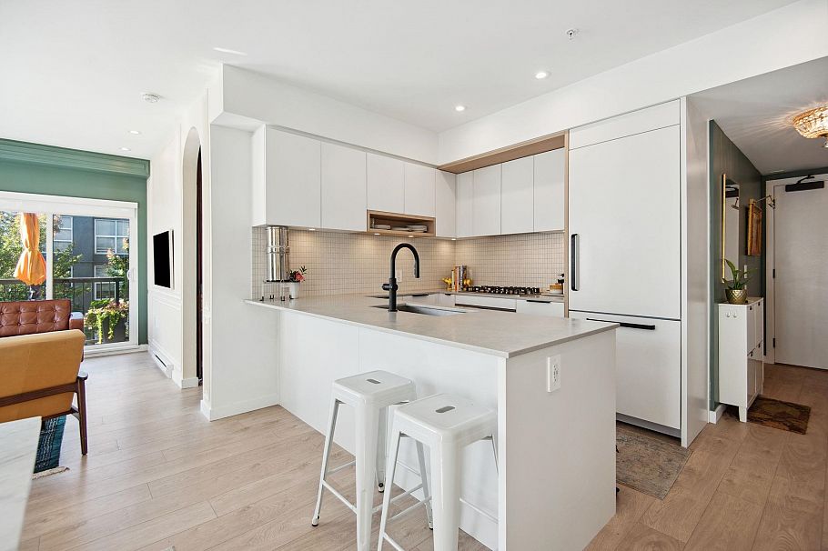 321 2520 Guelph Street Vancouver, BC - 7