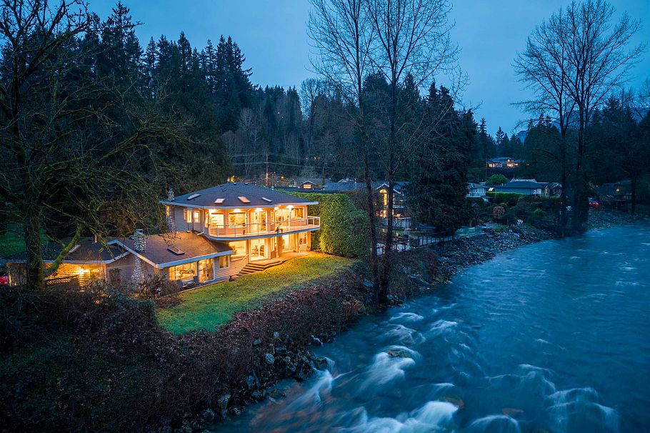 682 Seymour Boulevard North Vancouver, BC - 40