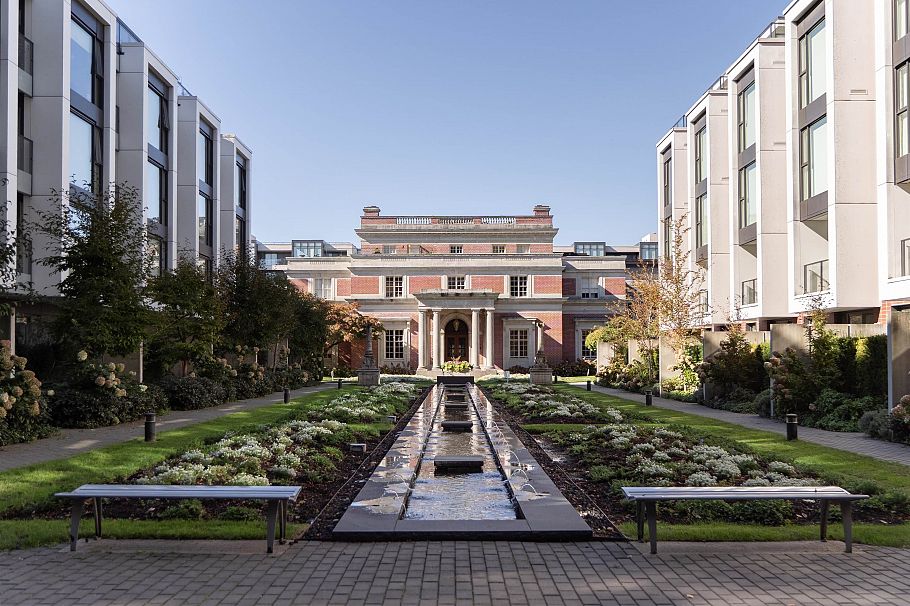 1577 W 57th Avenue Vancouver, BC - 36