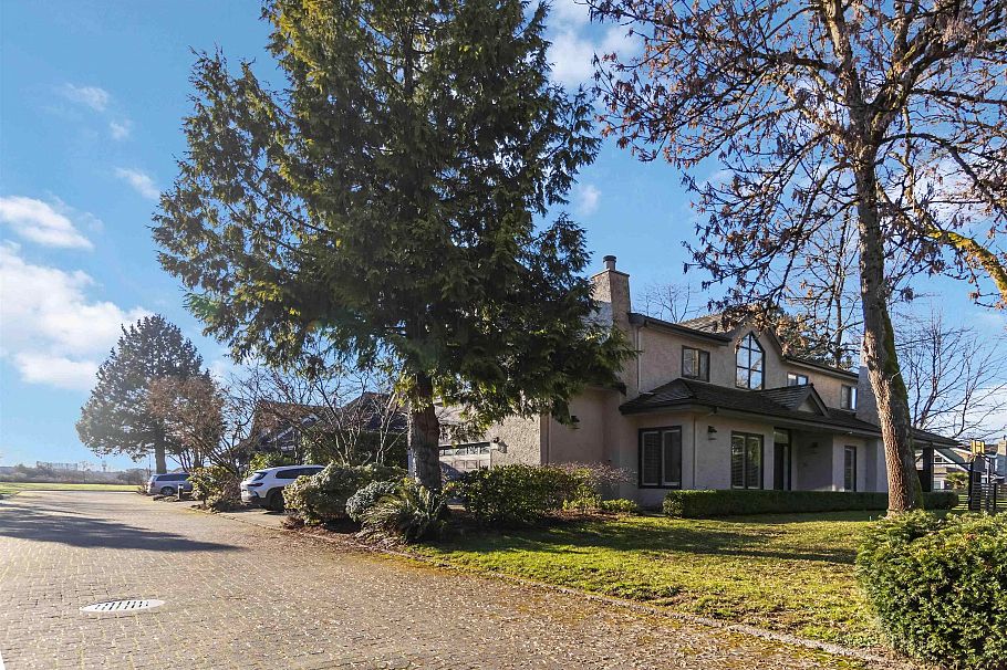 8405 Gillnet Place Vancouver, BC - 3