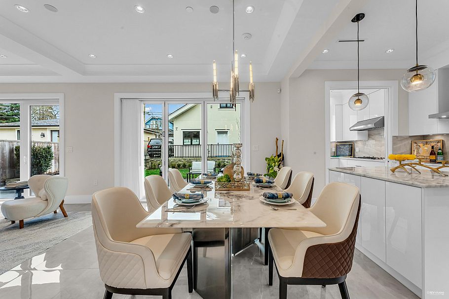 4112 W 11th Avenue Vancouver, BC - 11