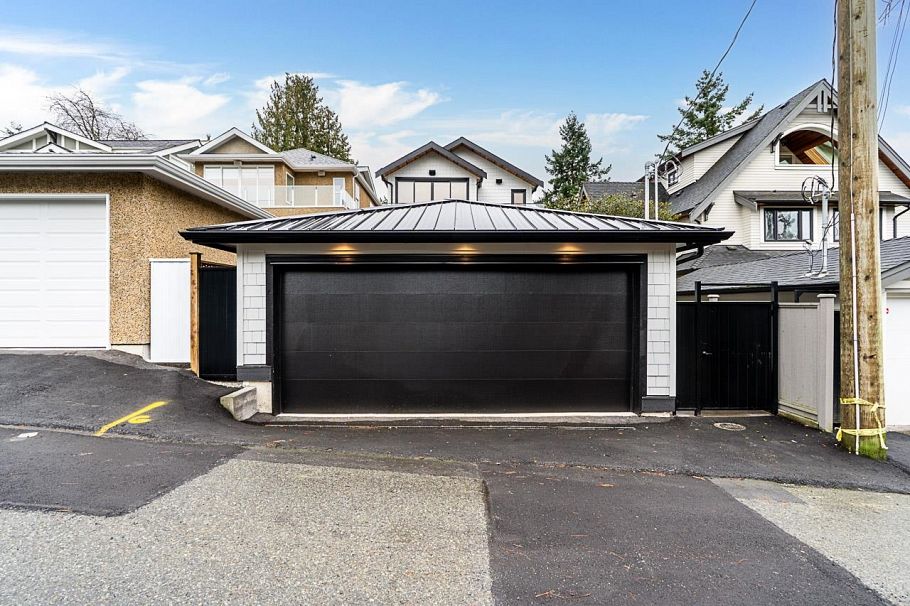 2565 W 2nd Avenue Vancouver, BC - 37