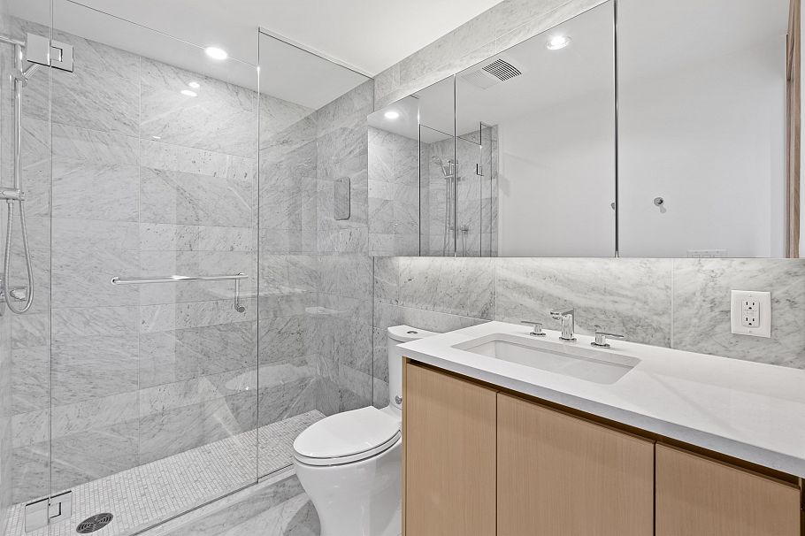 684 87 Nelson Street Vancouver, BC - 17