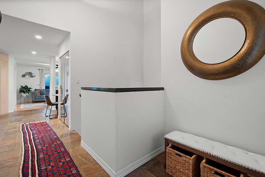 5625 Eagle Court North Vancouver, BC - 18