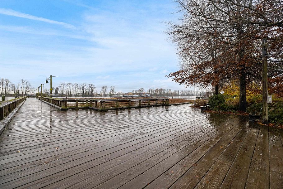 111 3133 Riverwalk Avenue Vancouver, BC - 32