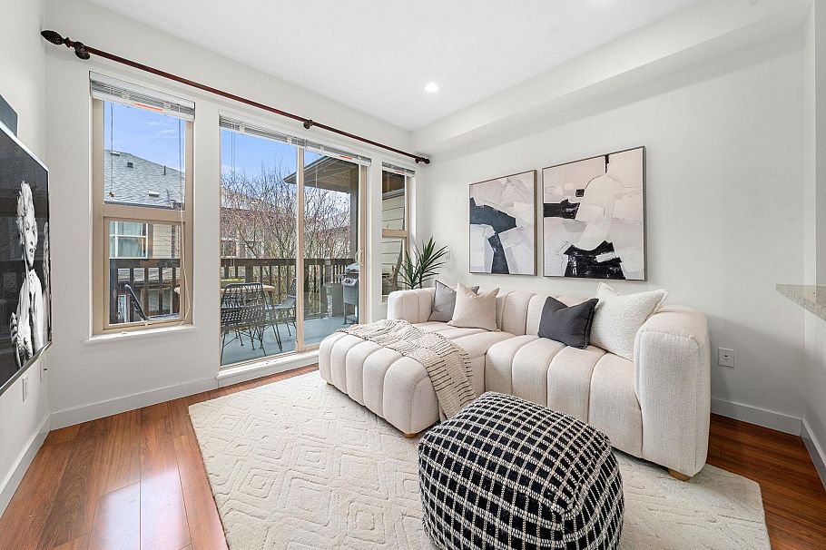 4 307 E 15th Street North Vancouver, BC - 8