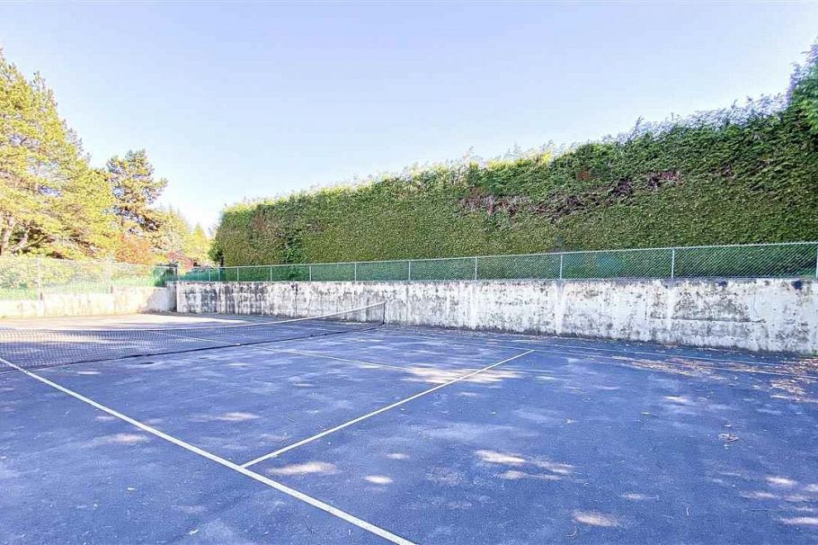 5570 Newton Wynd Vancouver, BC - 5