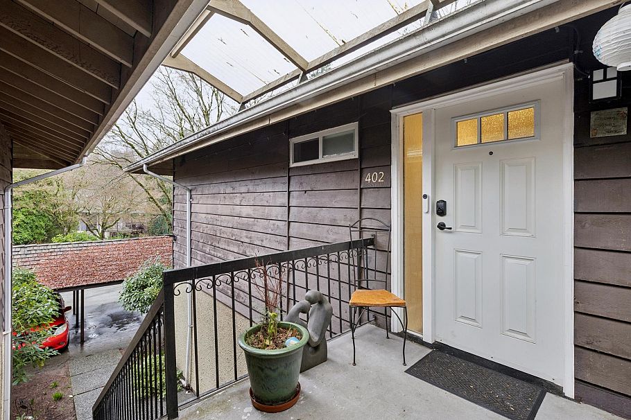 402 555 W 28th Street North Vancouver, BC - 27