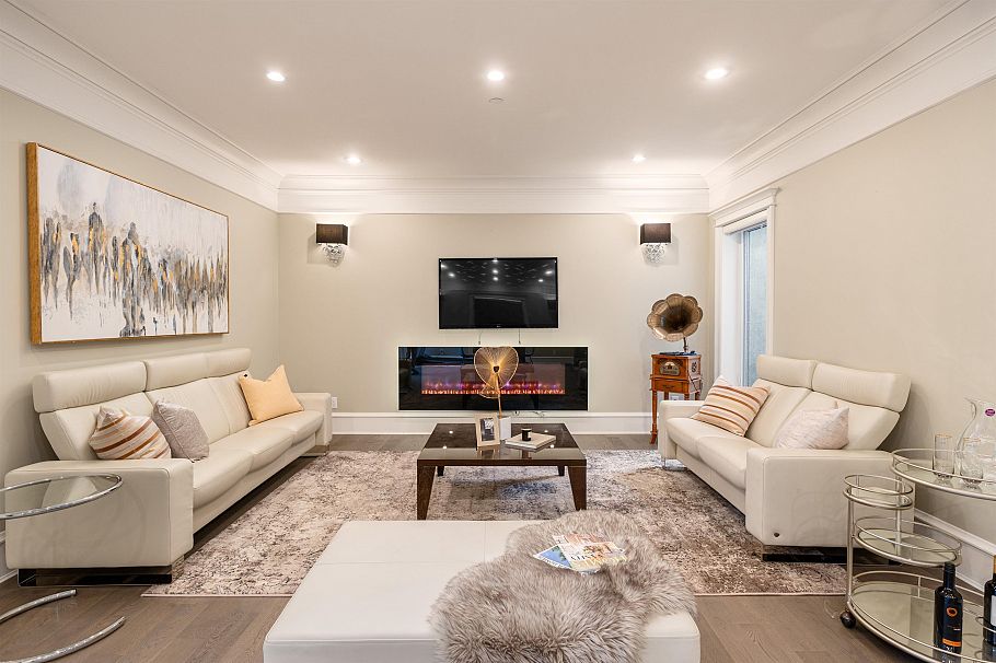 1461 W 47th Avenue Vancouver, BC - 29