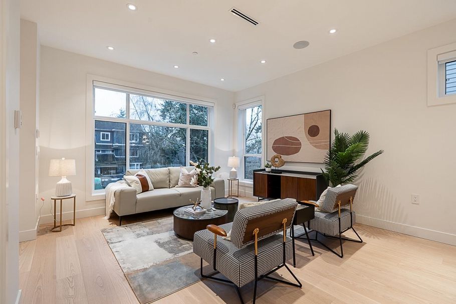 2565 W 2nd Avenue Vancouver, BC - 5