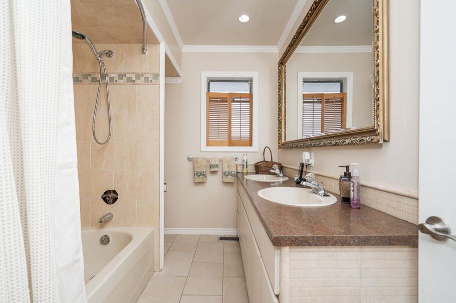 2655 E 53 Avenue Vancouver, BC - 17