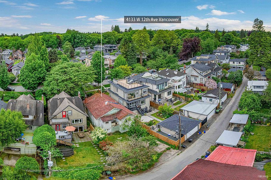 4133 W 12th Avenue Vancouver, BC - 4