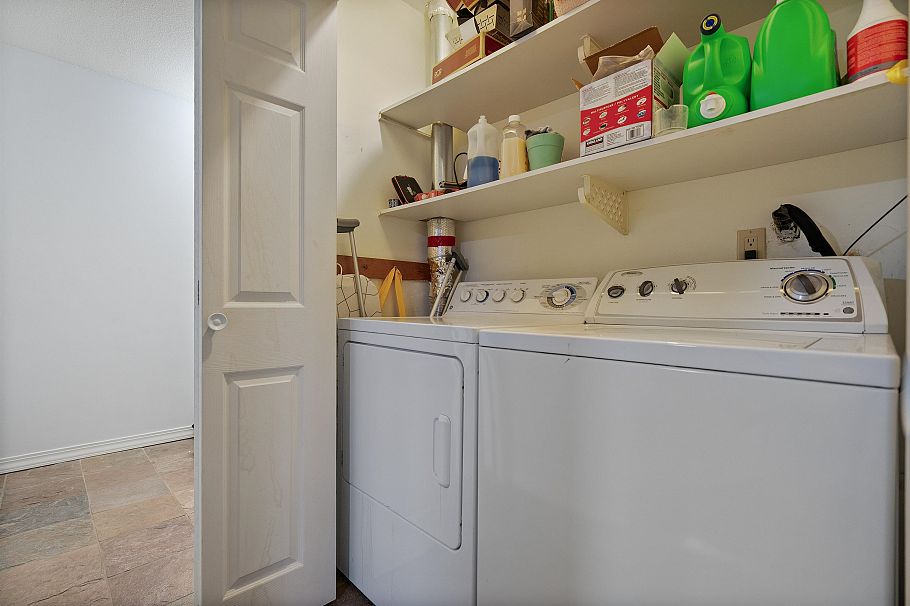 5625 Eagle Court North Vancouver, BC - 37