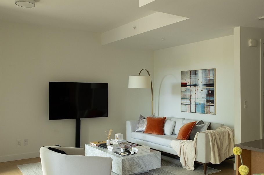 1577 W 57th Avenue Vancouver, BC - 4