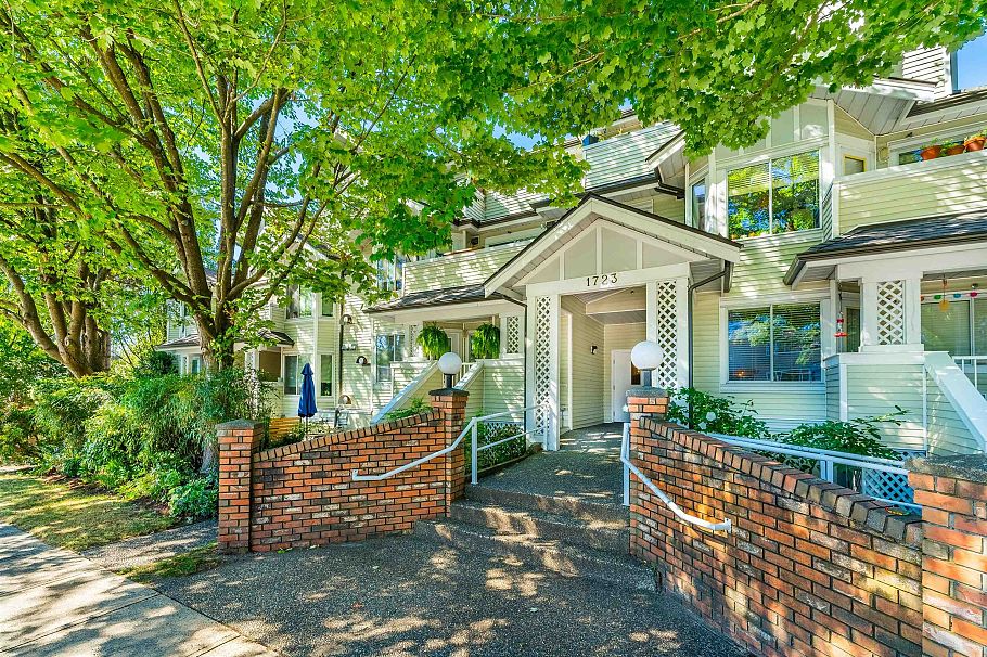 401 1723 Frances Street Vancouver, BC - 1