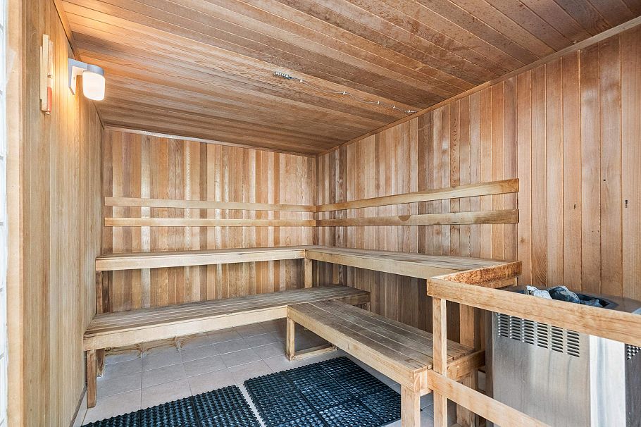 1106 1327 E Keith Road North Vancouver, BC - 38