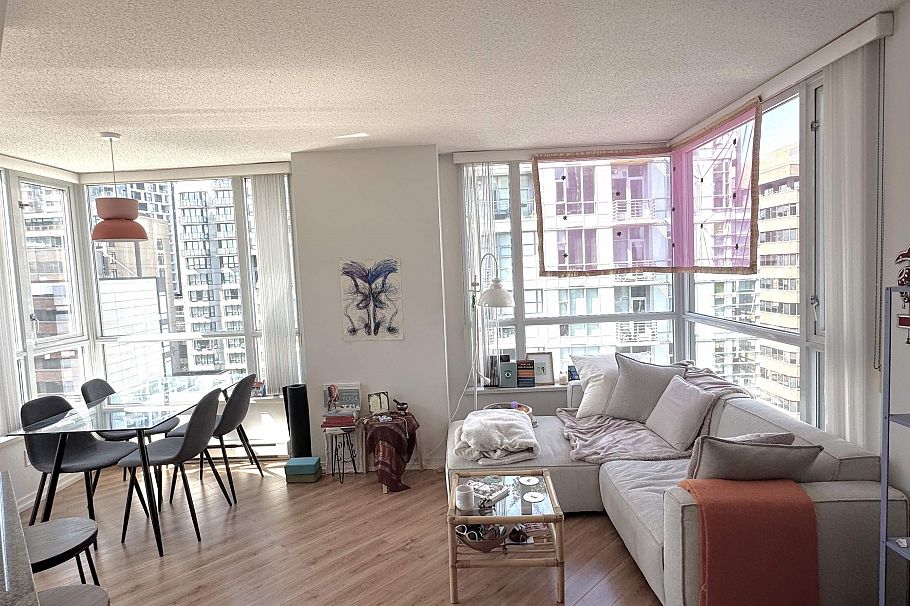 1504 1212 Howe Street Vancouver, BC - 2