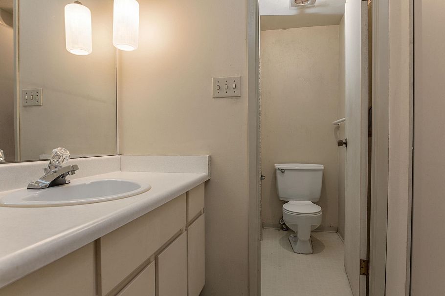 201 1535 Nelson Street Vancouver, BC - 24