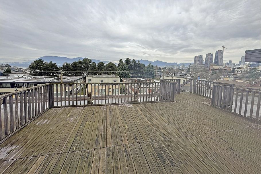 315 2025 W 2nd Avenue Vancouver, BC - 20