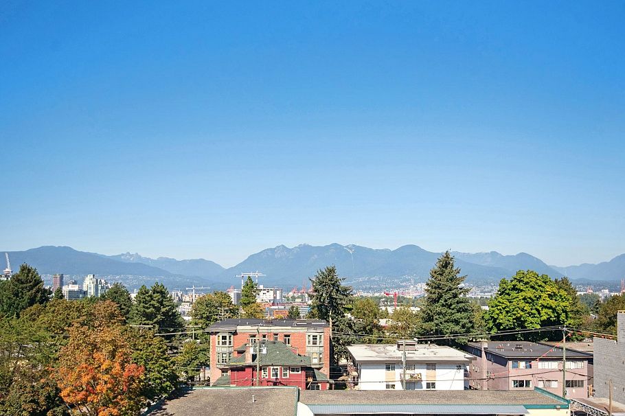 321 2520 Guelph Street Vancouver, BC - 31