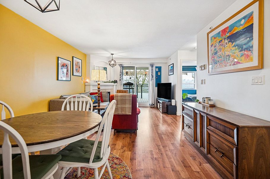 PH7 2405 Kamloops Street Vancouver, BC - 11