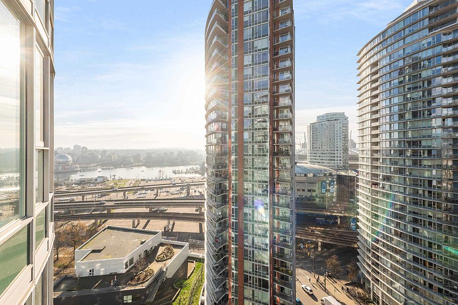 2203 58 Keefer Place Vancouver, BC - 7