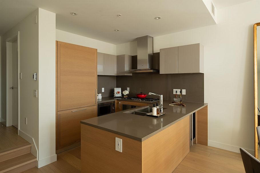 1577 W 57th Avenue Vancouver, BC - 12