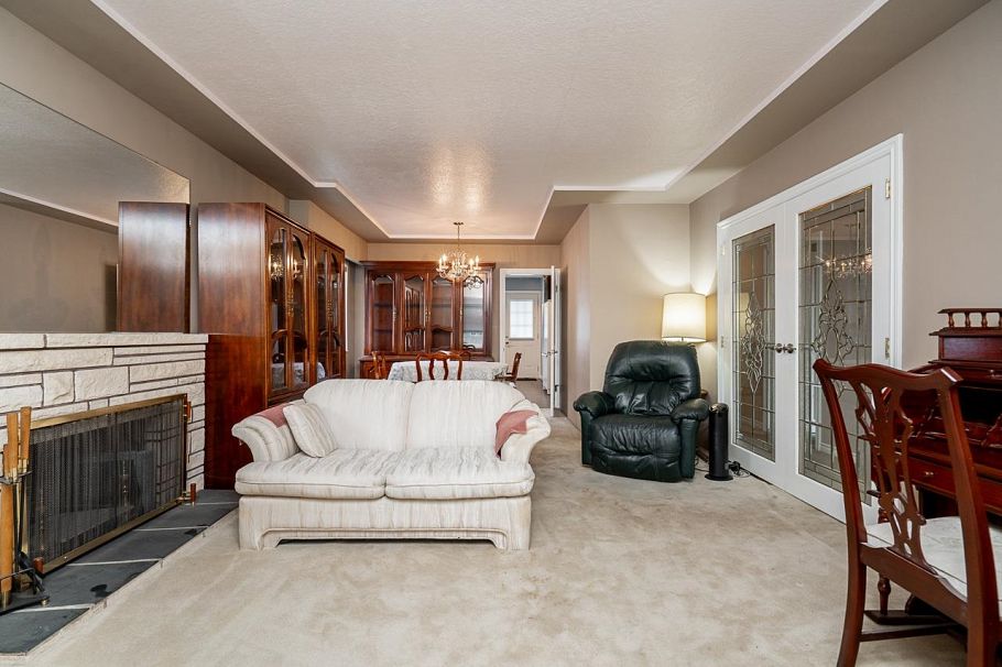 2655 E 53 Avenue Vancouver, BC - 5